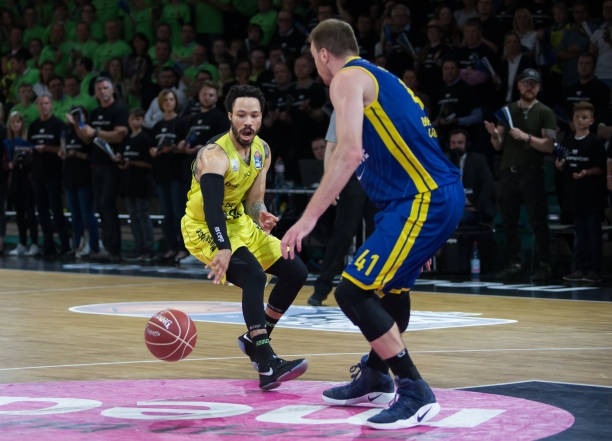 于引入即插 于引入即插