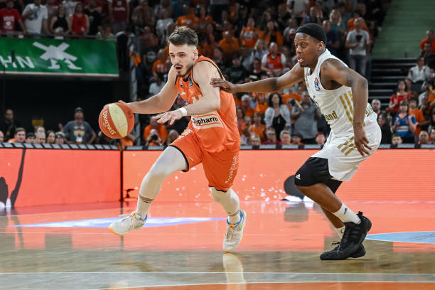 波切蒂诺的 波切蒂诺的