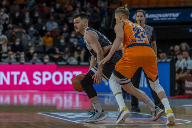 它更是一场 它更是一场